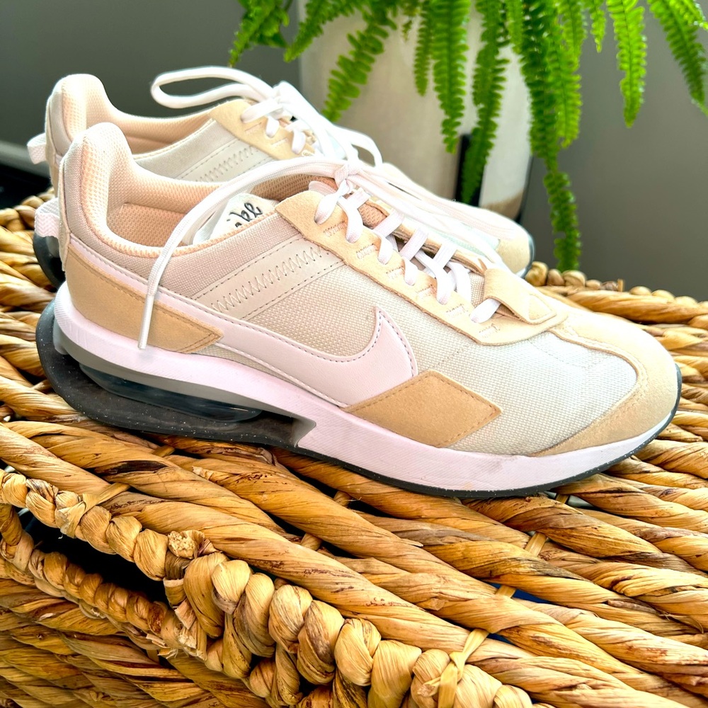 Nike shoes, size 8